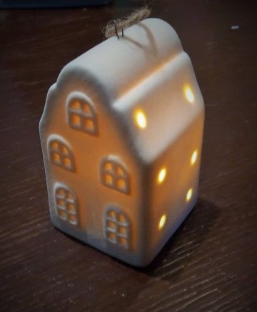 Dům keramika závěs LED 4,5x7,5 cm bílá